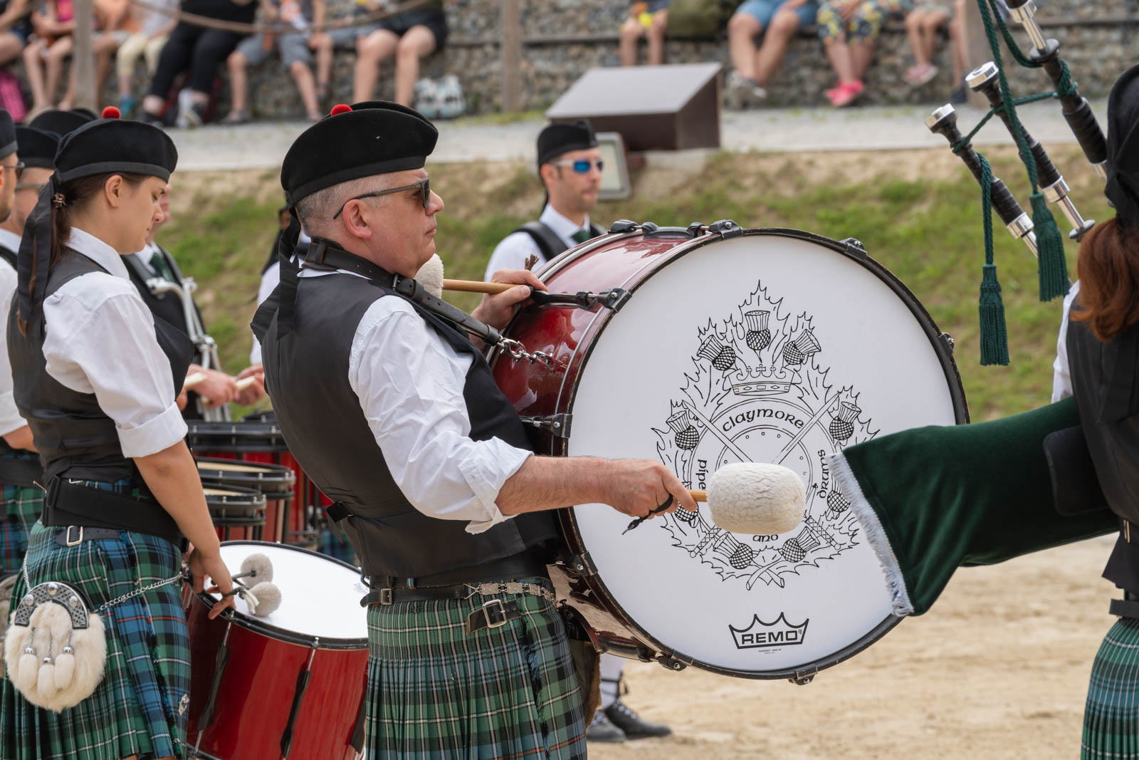 Claymore Pipes and Drums